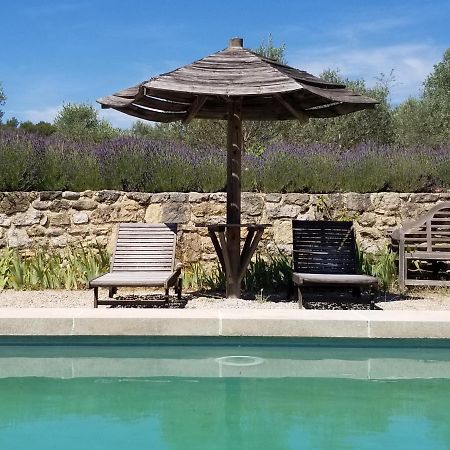 Domaine Du Coffre Pertuis Exteriör bild