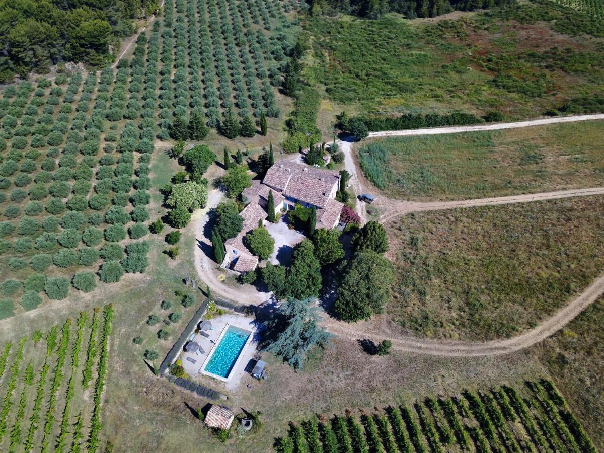 Domaine Du Coffre Pertuis Exteriör bild